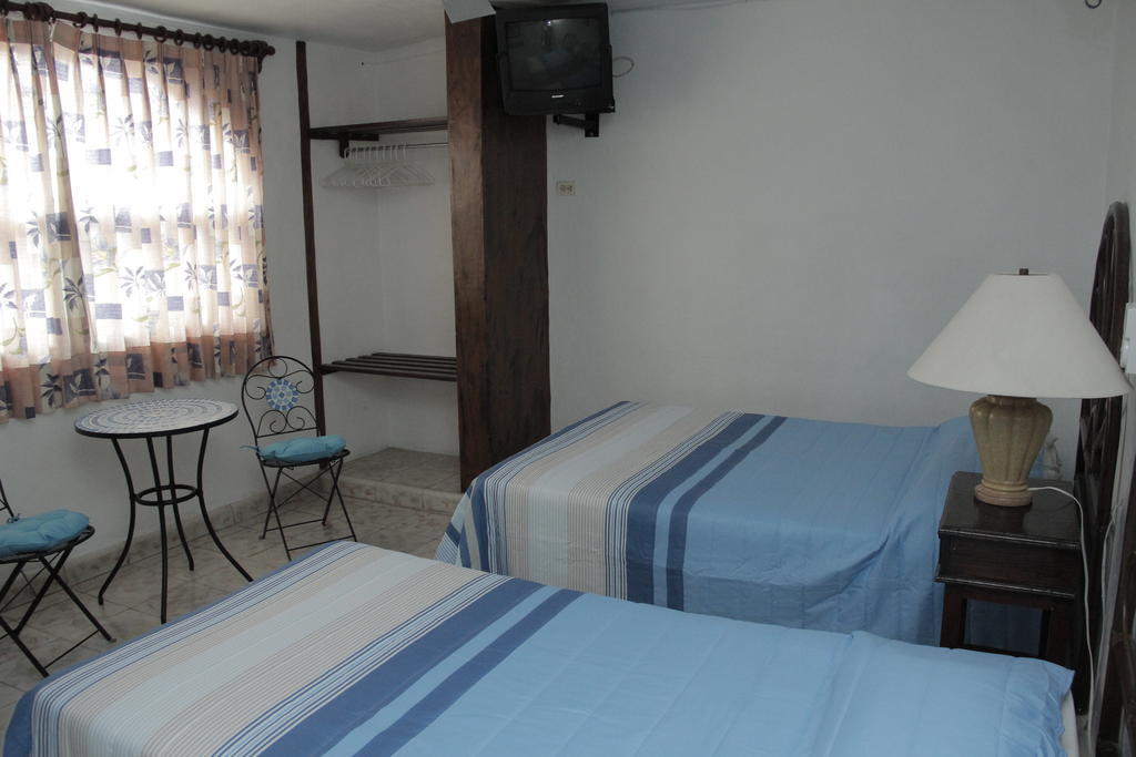 Hotel Posada Del Angel Merida Room photo